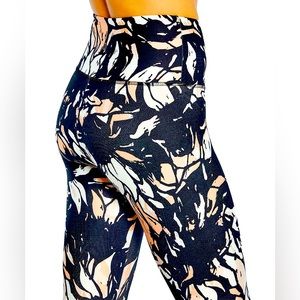 The Balance Collection - Leggings .Women's Size L Floral Activewear